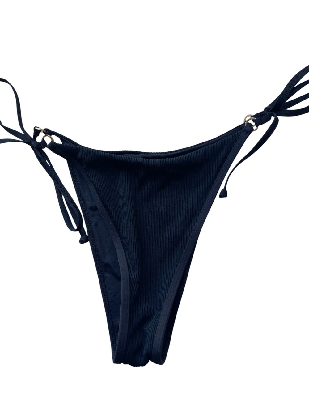 String Bikini - Picture 5 of 6